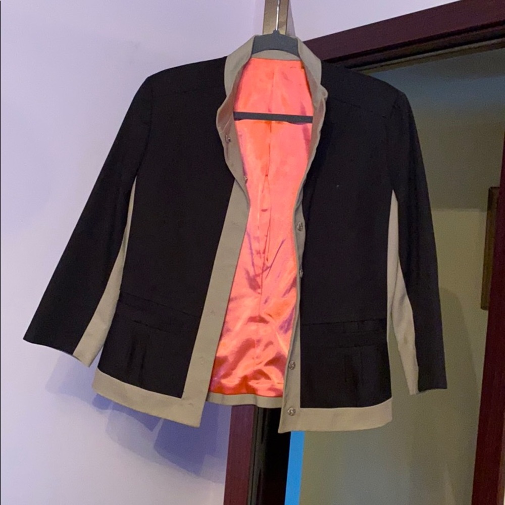 Tahari blazer